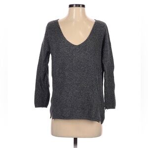 🦋 3/$9 Banana Republic dark grey chunky v neck sweater size small